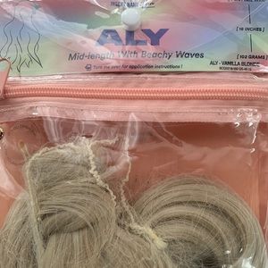 Insert Name Here ALY Ponytail Mid-Length Beach Waves